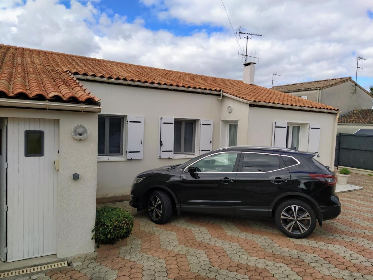 Maison Plain Pied Avec Jardin, Terrasse Et Veranda Cognac Exterior photo
